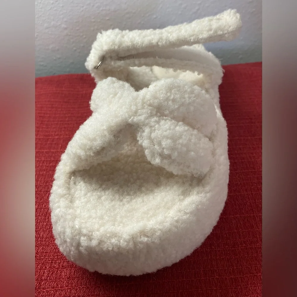 NWT…AZALEA WANG PLATFORM SLIDE SANDALS - Picture 13 of 16